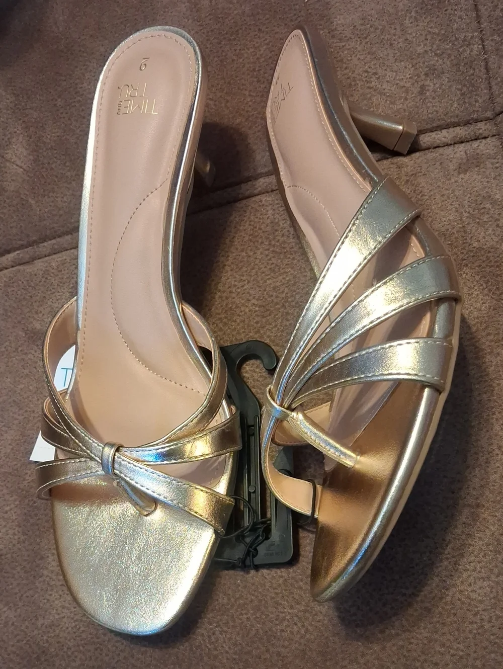 Time And Tru Metallic Gold Women’s Slide Kitten Heel Sandals - Size 9